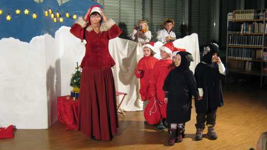 Bild zum Artikel: Himmlisches Weihnachtstheater in der Stadtbcherei