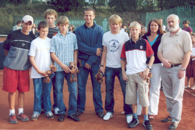 Bild zum Artikel: Ehrung fr Tennisspieler des Christian-Rohlfs-Gymnasiums