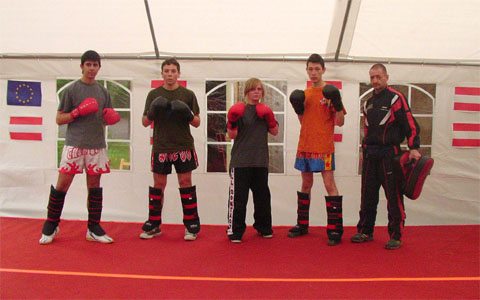 Bild zum Artikel: Kickbox-Demonstration beim 13. Europischen Kinderfest