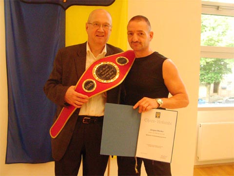 Bild zum Artikel: Jrgen Henke ist Hagens Kickboxsportler des Jahres 2008